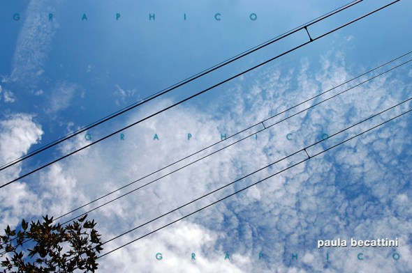 Cavi di acciaio sul cielo