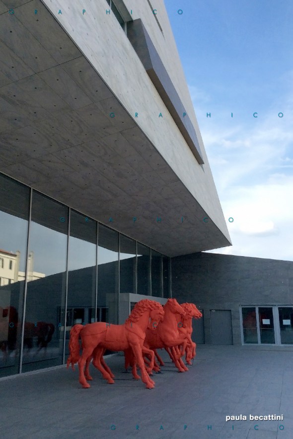 Cavalli rossi, Nuovo Teatro dell'Opera di Firenze